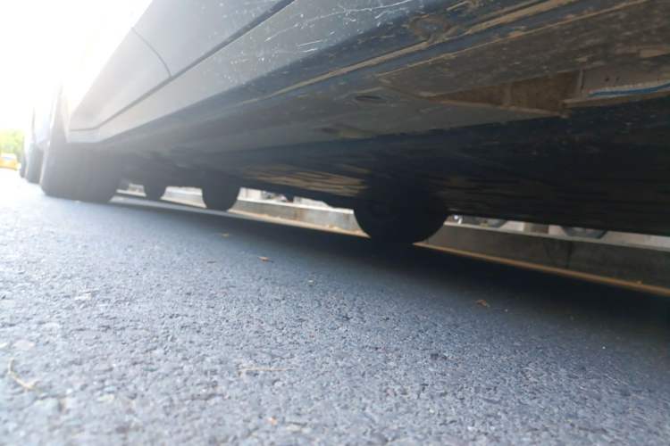 Used Nio ES6 2024 75 kWh Chassis Rear Left