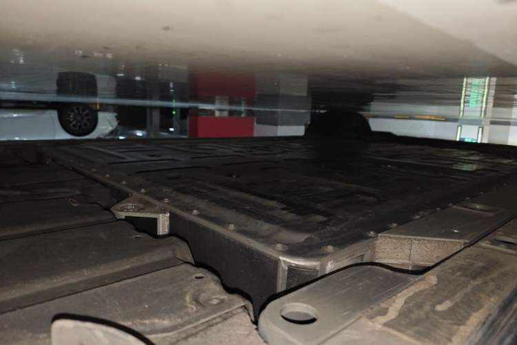 Used Nio ES6 2024 75 kWh Chassis Rear Left