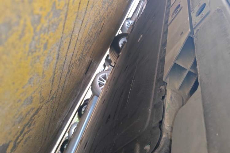 Used Nio ES6 2024 75 kWh Chassis Rear Left