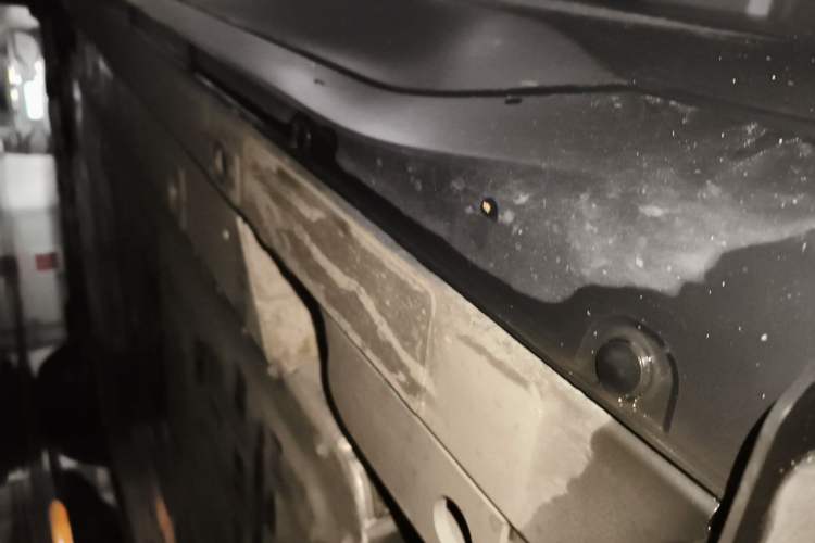Used Nio ES6 2024 75 kWh Chassis Rear Left