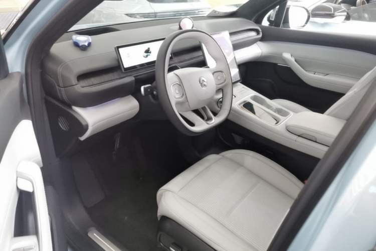 Used Nio ES6 2024 75 kWh Driver Seat