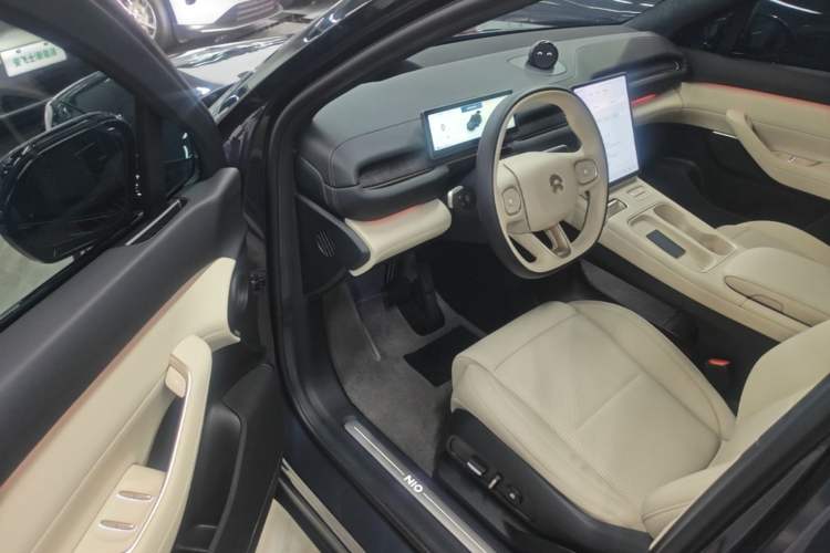 Used Nio ES6 2024 75 kWh Driver Seat