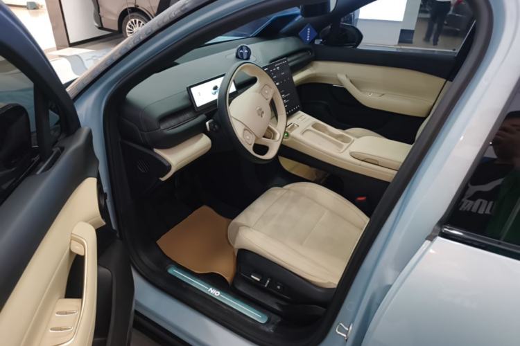 Used Nio ES6 2024 75 kWh Driver Seat