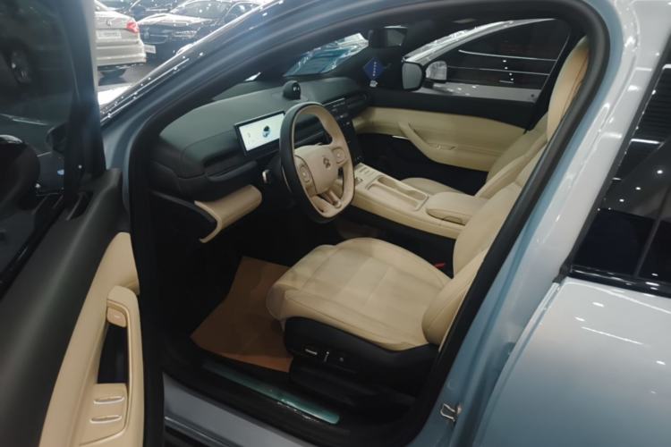Used Nio ES6 2024 75 kWh Driver Seat