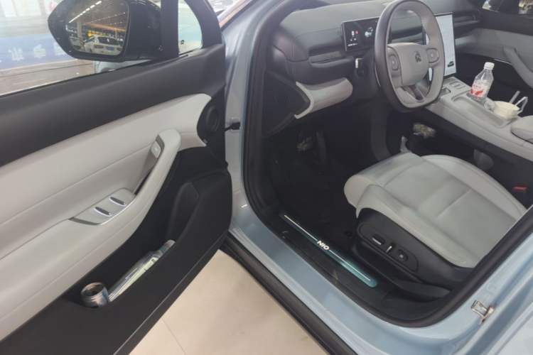 Used Nio ES6 2024 75 kWh Driver Seat