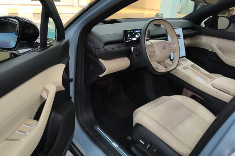 Used Nio ES6 2024 75 kWh Driver Seat