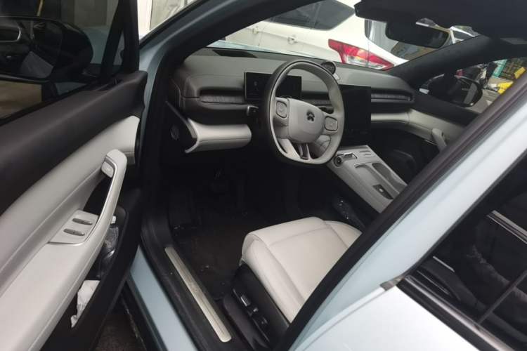 Used Nio ES6 2024 75 kWh Driver Seat