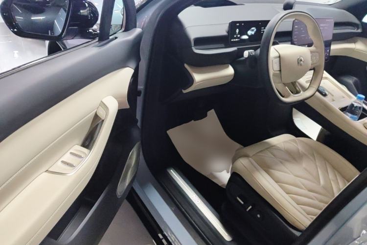 Used Nio ES6 2024 75 kWh Driver Seat
