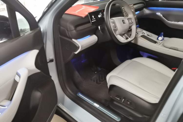 Used Nio ES6 2024 75 kWh Driver Seat