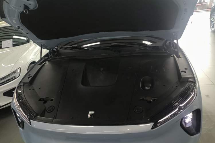 Used Nio ES6 2024 75 kWh Engine Bay