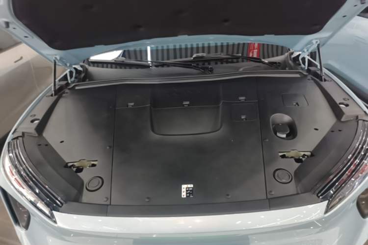 Used Nio ES6 2024 75 kWh Engine Bay
