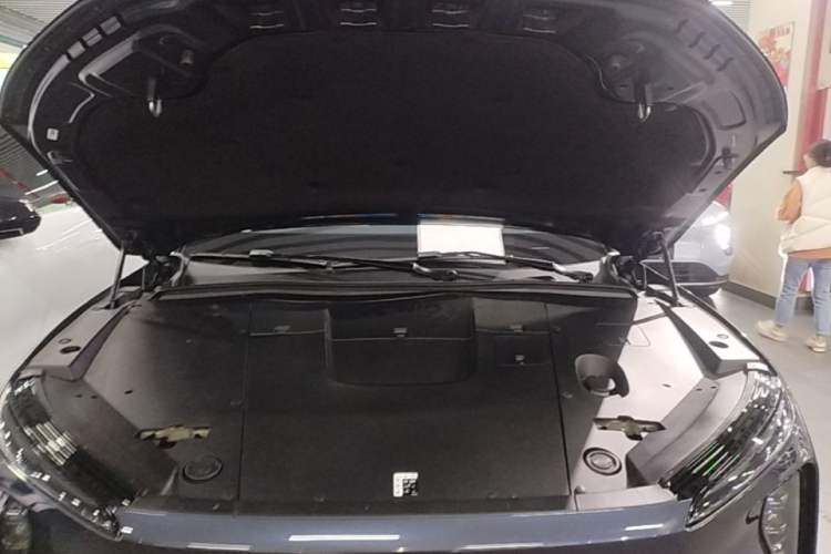 Used Nio ES6 2024 75 kWh Engine Bay