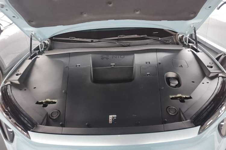 Used Nio ES6 2024 75 kWh Engine Bay