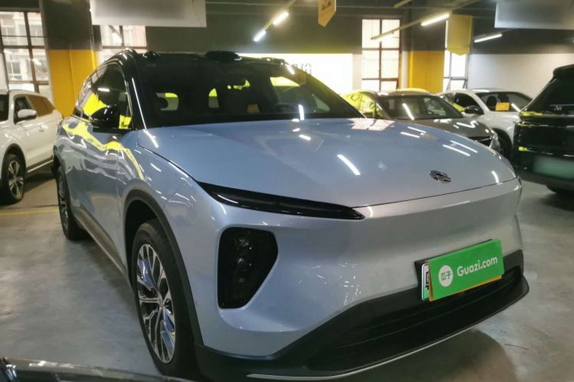 Used Nio ES6 2024 75 kWh Exterior 1