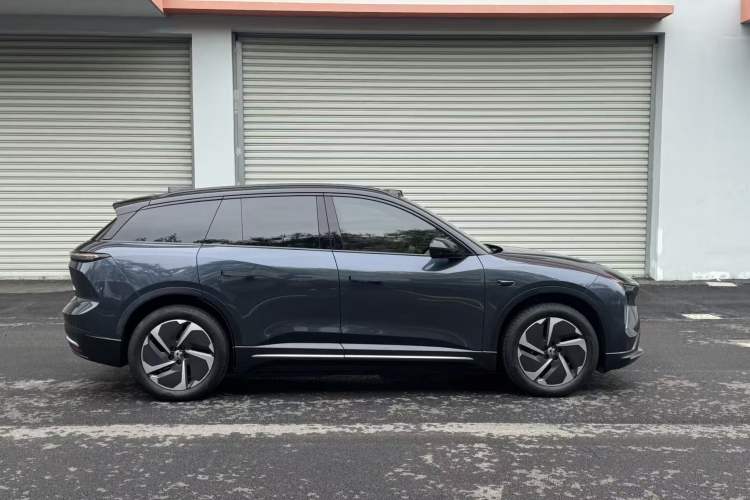 Used Nio ES6 2024 75 kWh Exterior 1