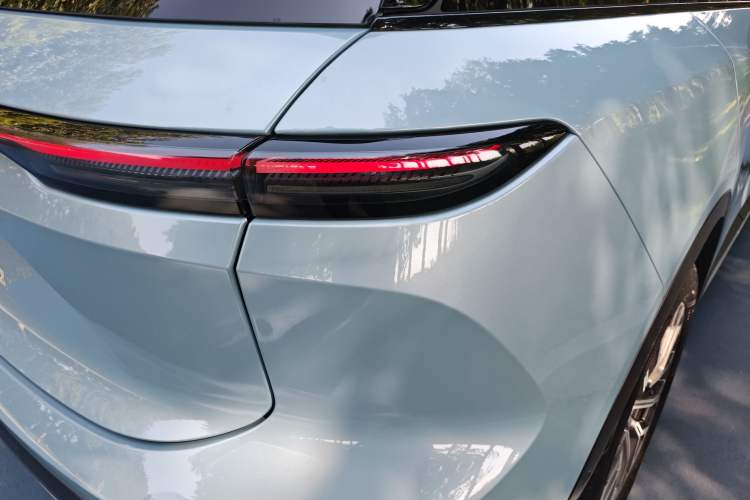 Used Nio ES6 2024 75 kWh Exterior 3