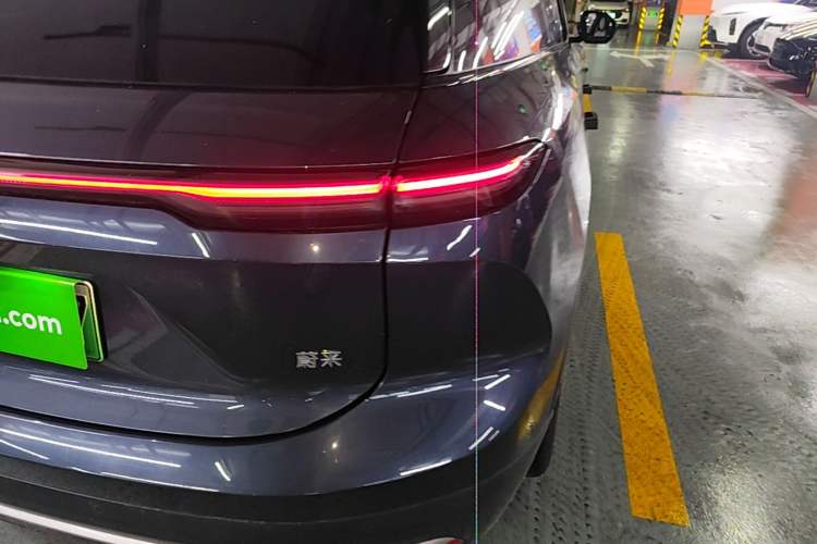 Used Nio ES6 2024 75 kWh Exterior 3