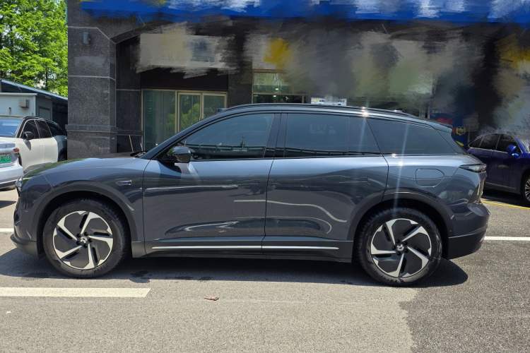 Used Nio ES6 2024 75 kWh Exterior 3