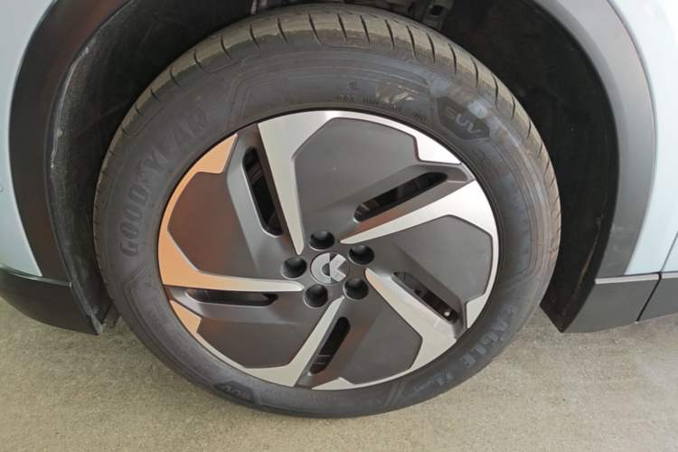 Used Nio ES6 2024 75 kWh Exterior 4