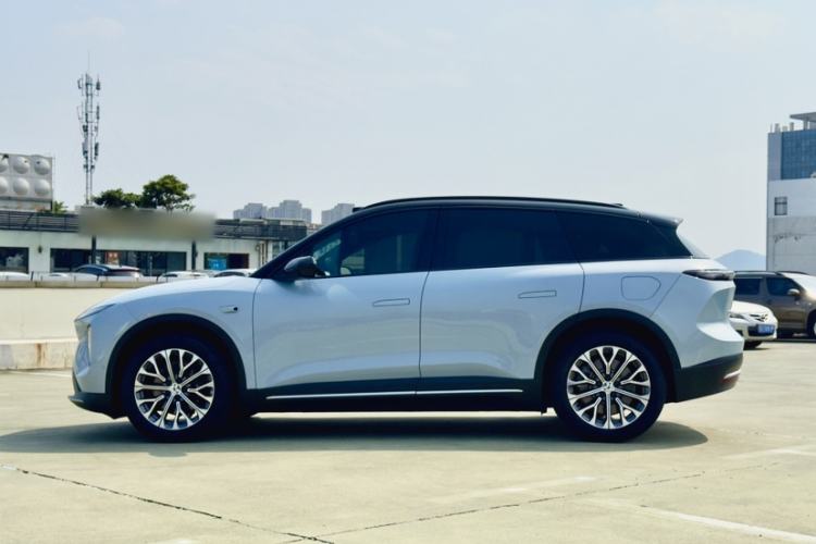 Used Nio ES6 2024 75 kWh Exterior 4