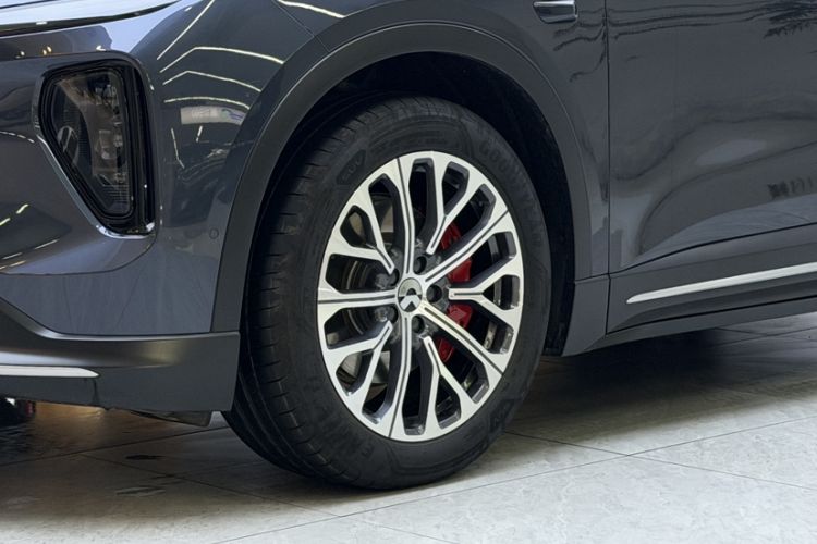 Used Nio ES6 2024 75 kWh Exterior 4