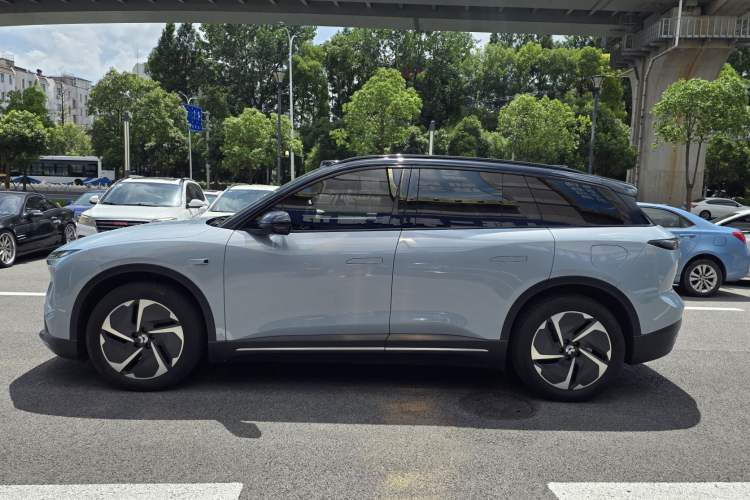 Used Nio ES6 2024 75 kWh Exterior 4