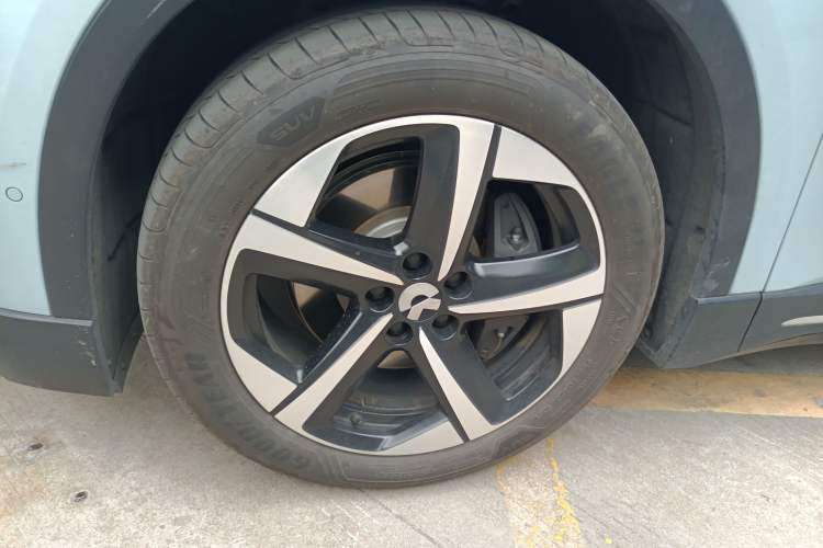Used Nio ES6 2024 75 kWh Exterior 4