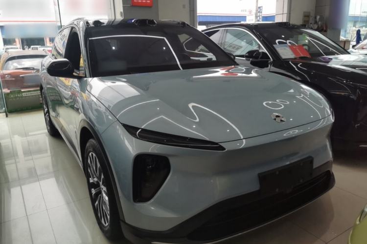 Used Nio ES6 2024 75 kWh Front Right 45 Deg