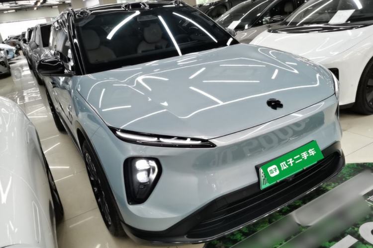 Used Nio ES6 2024 75 kWh Front Right 45 Deg