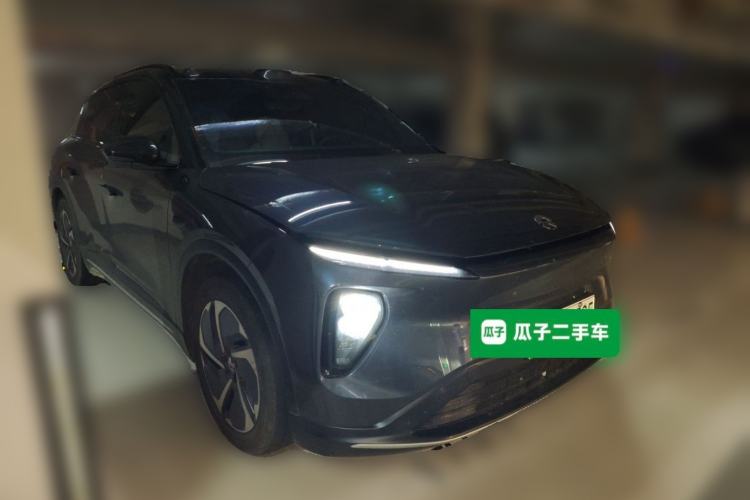 Used Nio ES6 2024 75 kWh Front Right 45 Deg