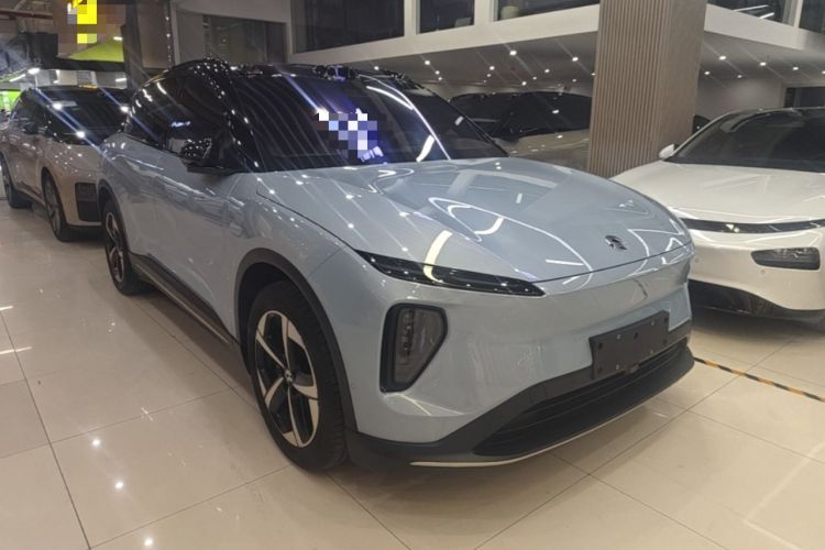 Used Nio ES6 2024 75 kWh Front Right 45 Deg