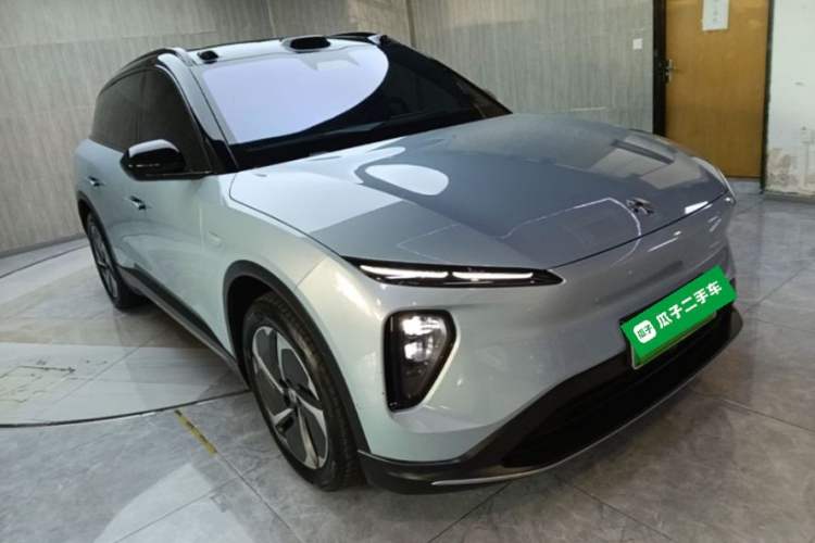 Used Nio ES6 2024 75 kWh Front Right 45 Deg