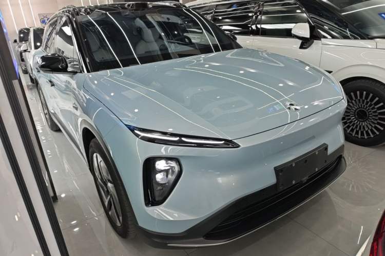 Used Nio ES6 2024 75 kWh Front Right 45 Deg