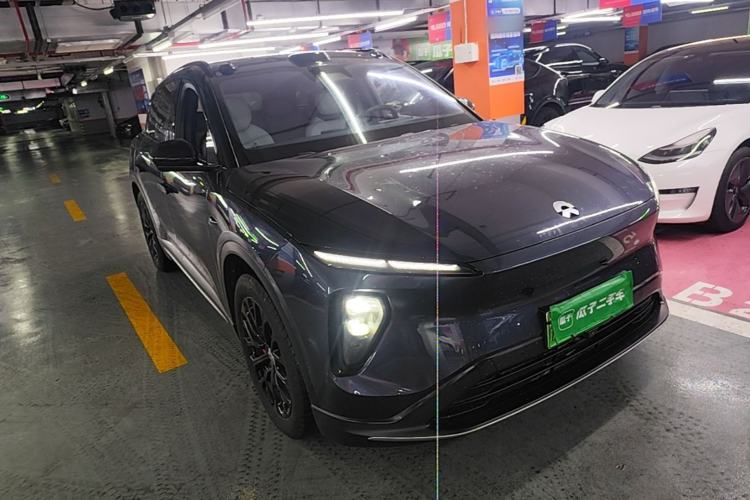 Used Nio ES6 2024 75 kWh Front Right 45 Deg