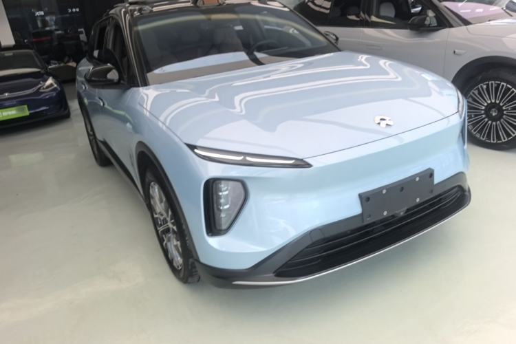 Used Nio ES6 2024 75 kWh Front Right 45 Deg