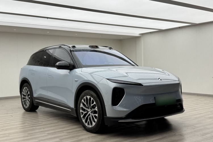 Used Nio ES6 2024 75 kWh Front Right 45 Deg