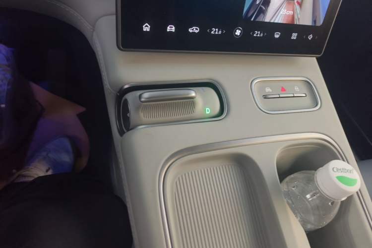 Used Nio ES6 2024 75 kWh Gear Lever