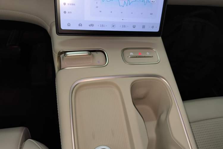 Used Nio ES6 2024 75 kWh Gear Lever