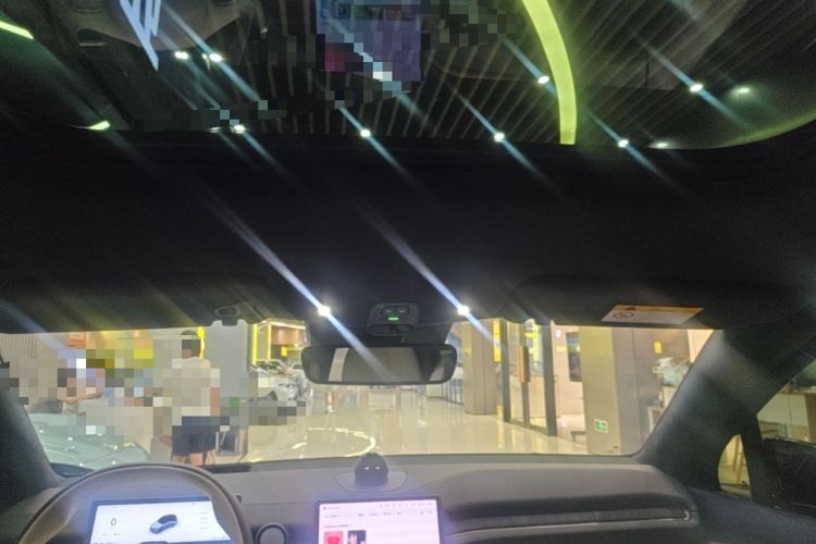 Used Nio ES6 2024 75 kWh Headliner