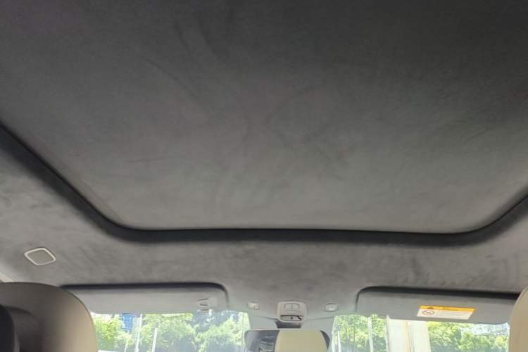 Used Nio ES6 2024 75 kWh Headliner