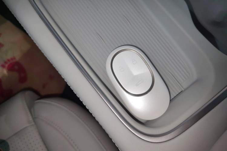 Used Nio ES6 2024 75 kWh Interior 1