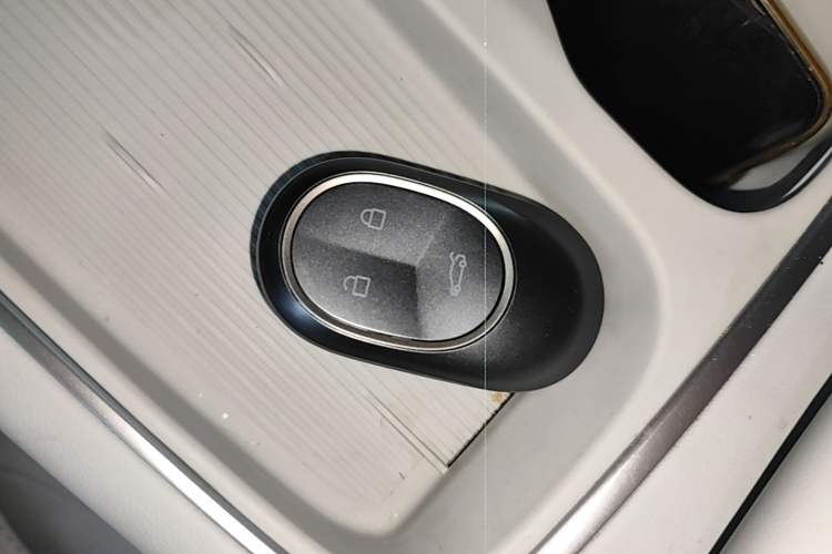 Used Nio ES6 2024 75 kWh Interior 1