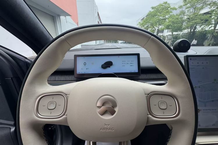 Used Nio ES6 2024 75 kWh Interior 11