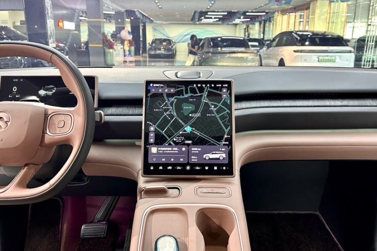 Used Nio ES6 2024 75 kWh Interior 3