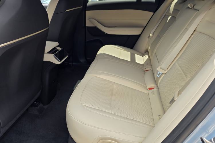 Used Nio ES6 2024 75 kWh Interior 3