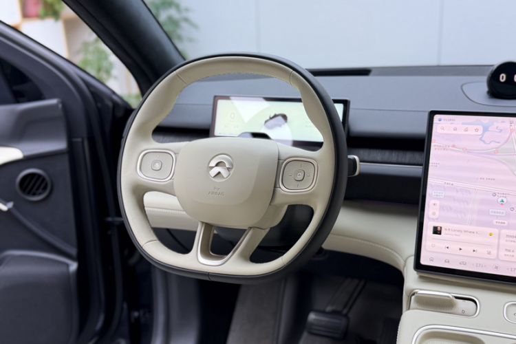 Used Nio ES6 2024 75 kWh Interior 5