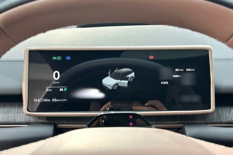 Used Nio ES6 2024 75 kWh Interior 9