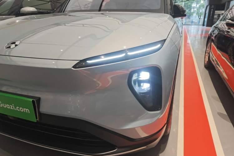 Used Nio ES6 2024 75 kWh Left Front Headlight