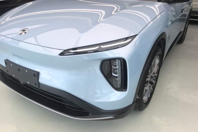 Used Nio ES6 2024 75 kWh Left Front Headlight