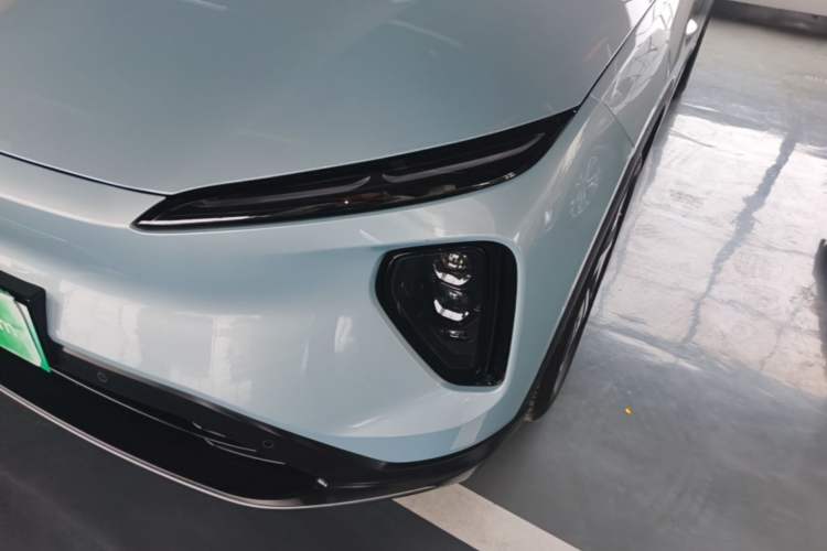 Used Nio ES6 2024 75 kWh Left Front Headlight